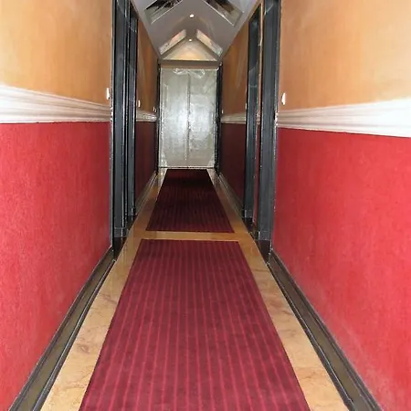 In Rue Halevy Apartament *
