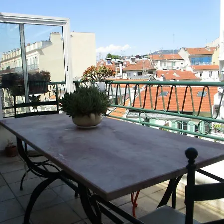 Apartment In Rue Halevy Nice